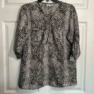 Mileage women’s XL Leopard print top - 3/4 roll-tab sleeves